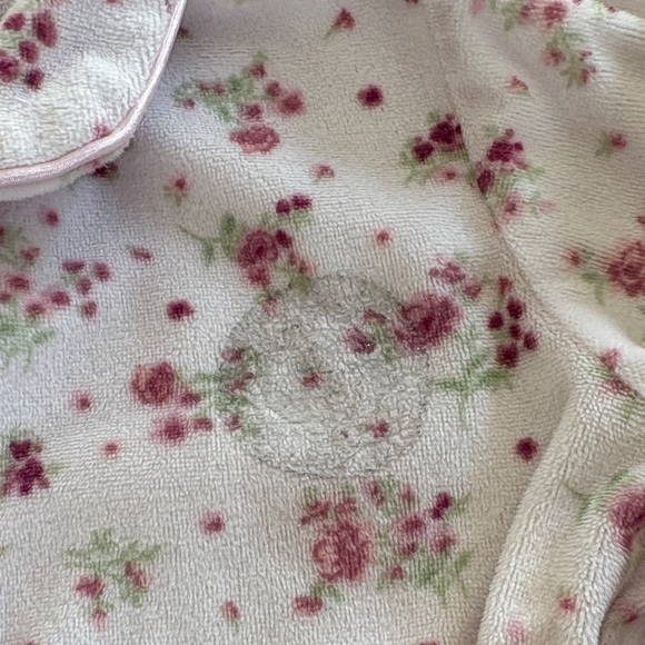 Laura Ashley Kids Light Pink Floral Pajama Set - Picture 3 of 8
